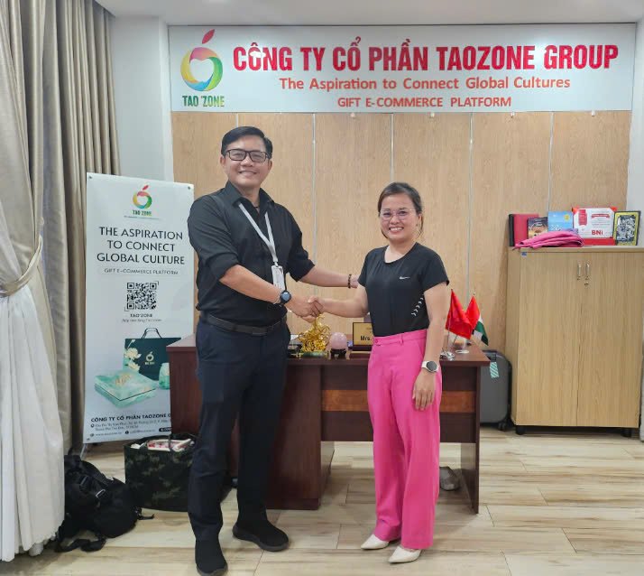 Taozone làm việc với đại diện Hahatravel